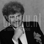31-08-1995 Robert Long at studio in Amsterdam, August 31, 1995.

[keywords]Black & White Image, Posed, Headshot, Eyecontact, Smiling[/keywords]